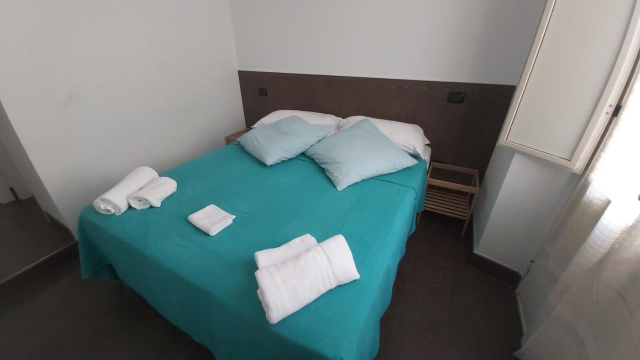Centro Storico - Fermata Montesanto Hotell Napoli Eksteriør bilde